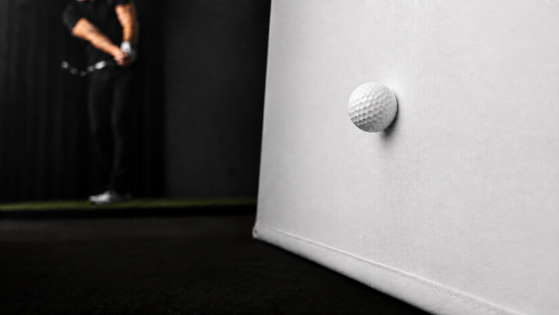 Leiser Golfsimulator: Welcher Impact Screen reduziert Schlaggeräusche am besten?