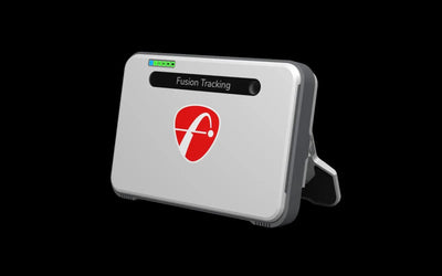 Flightscope Mevo+ Golf Launch Monitor – Frontansicht portabler Radarsensor freigestellt
