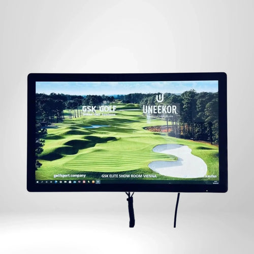 Monitor mit realistischem Golfplatzbild, ideal für Indoor Golf Simulatoren und Golftraining